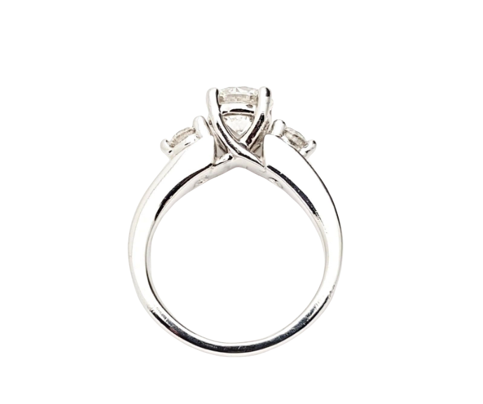 Platinum 1 Carat Round Diamond Engagement Ring