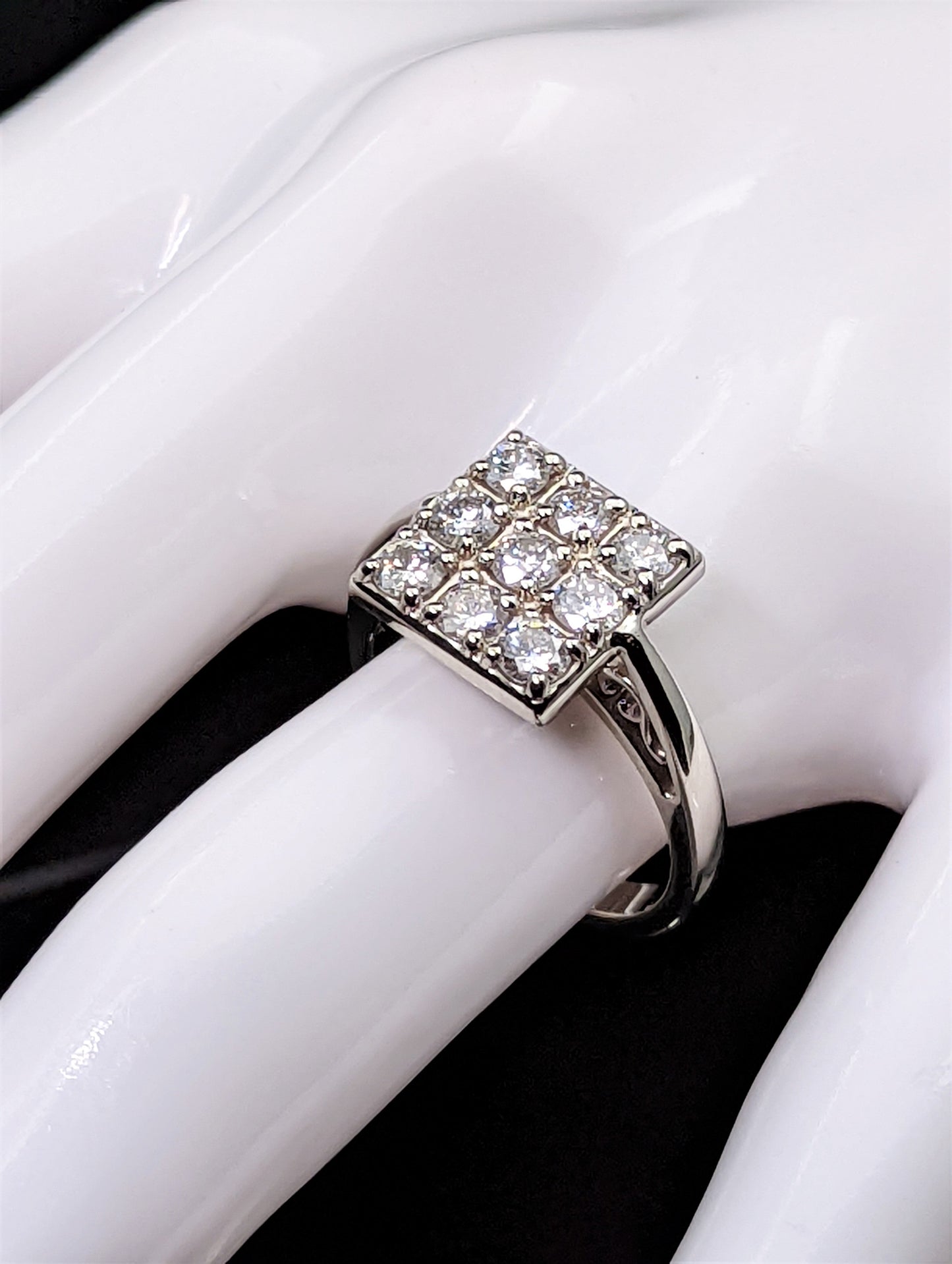 14K White Gold Diamond Cluster Ring
