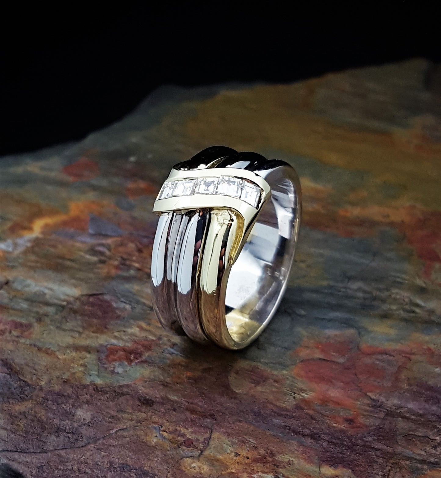 Solid 18K Two-Tone Gold Diamond Band Ring sz6
