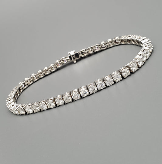 Ladies 8 Carat Diamond Platinum Tennis Bracelet