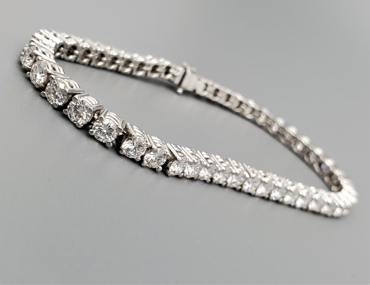Ladies 8 Carat Diamond Platinum Tennis Bracelet