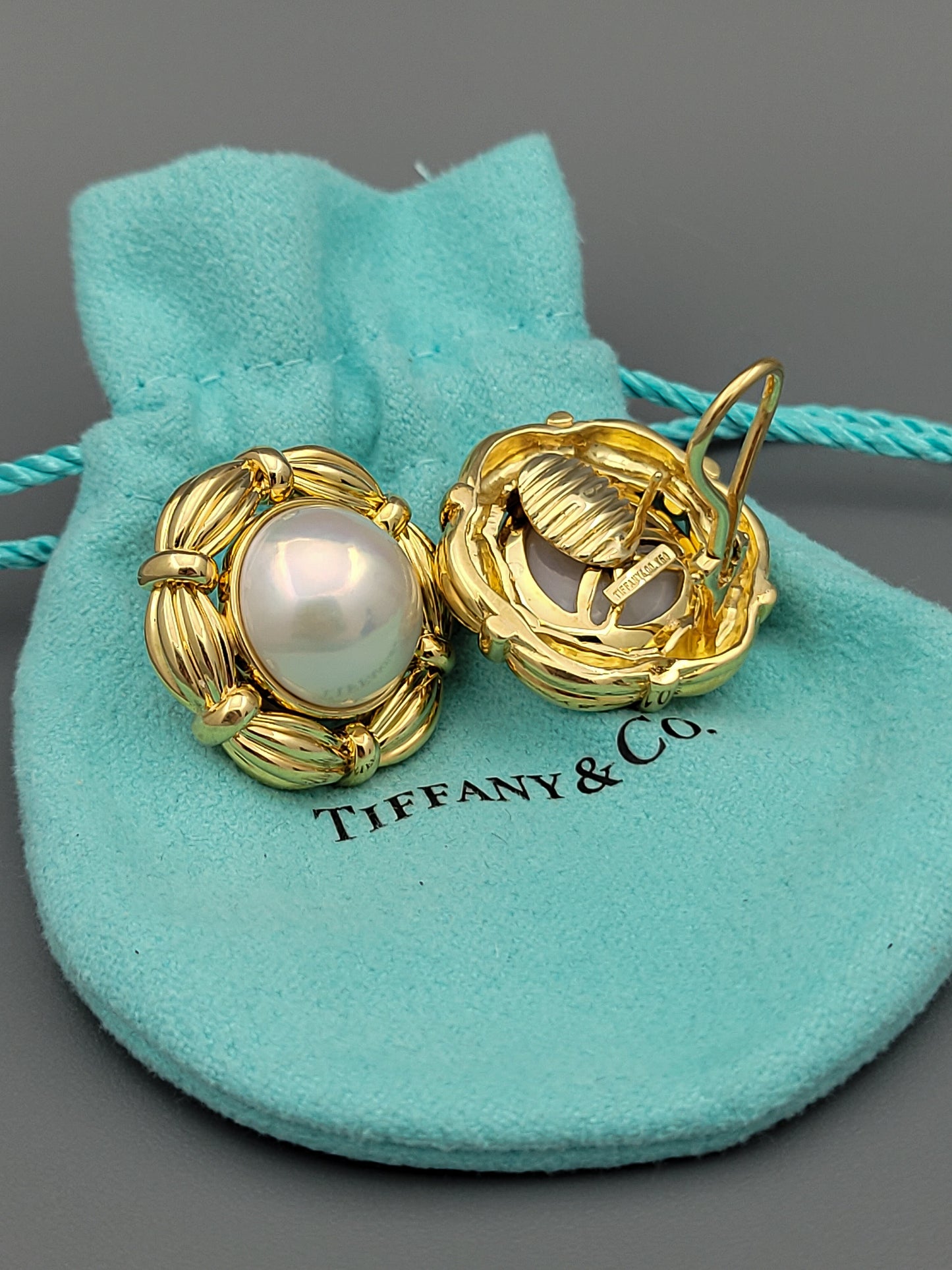 Vintage Tiffany & Co. Mabe Pearl Large Earrings 18K Solid Yellow Gold