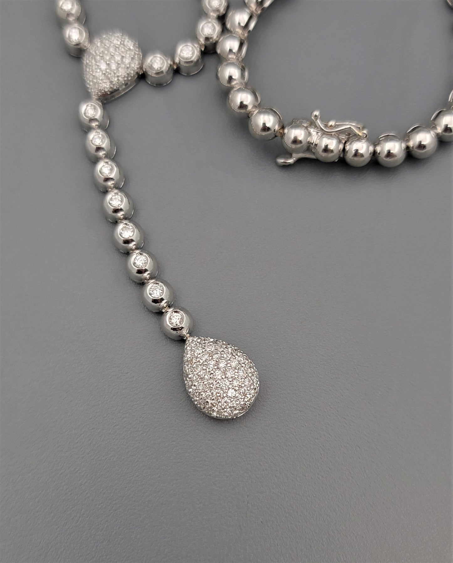 18K White Gold Diamond Necklace
