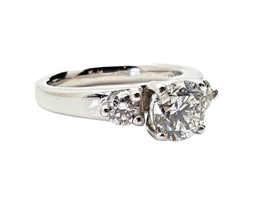 Platinum 1 Carat Round Diamond Engagement Ring