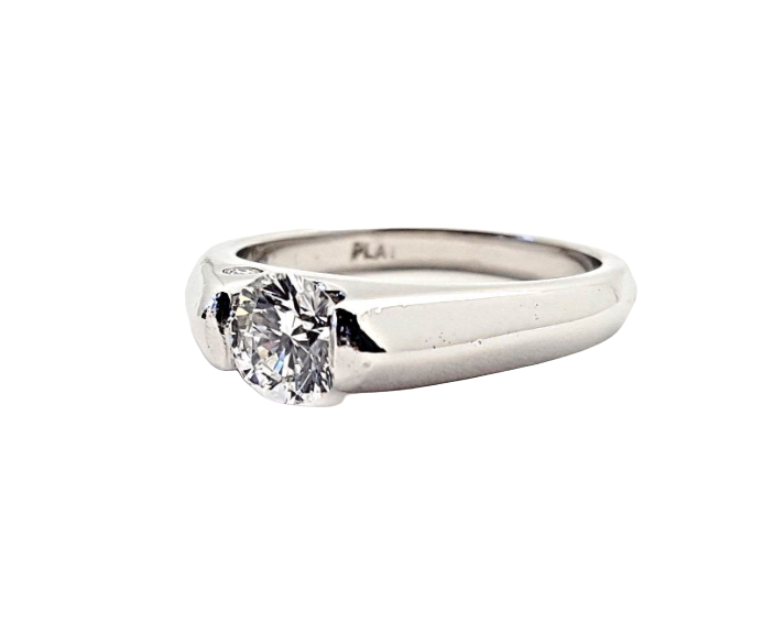 Round Diamond Engagement Ring Platinum 0.57 Carat