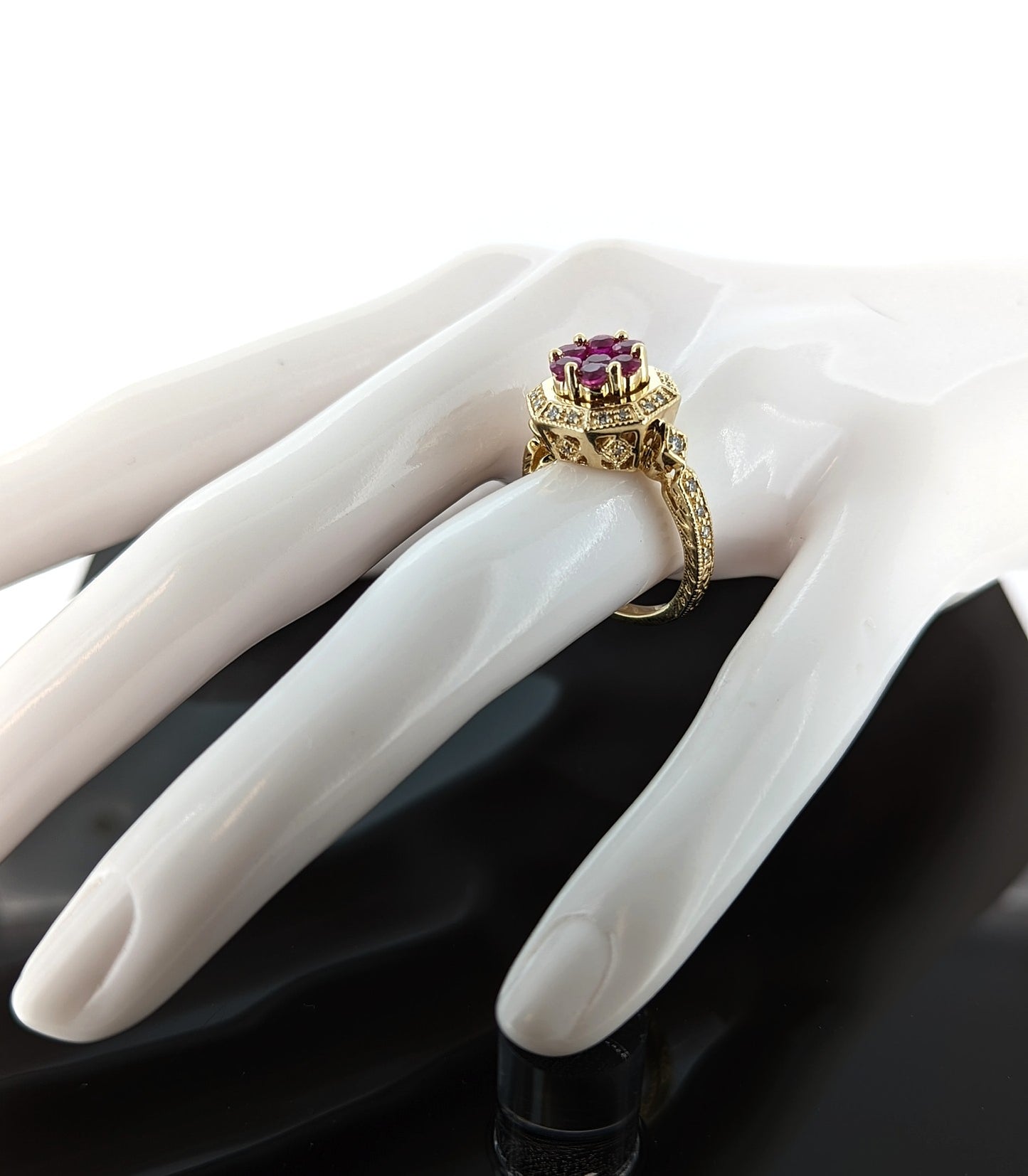 EFFY 14k Yellow Gold Diamond & Ruby Cocktail Ring Size 6.75